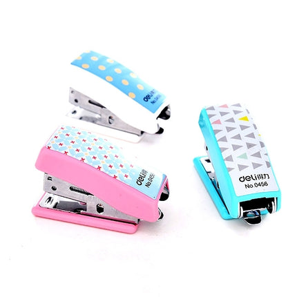 Deli Creative Stationery Geometry Stapler Colorful Fashion Stapler School Office Supplies Small, Size: 4.9*2.2cm, Random Color Delivery